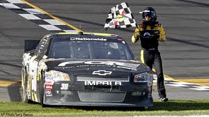 James Buescher wins at 2012 Drive4COPD 300 at Daytona International Speedway (Video)