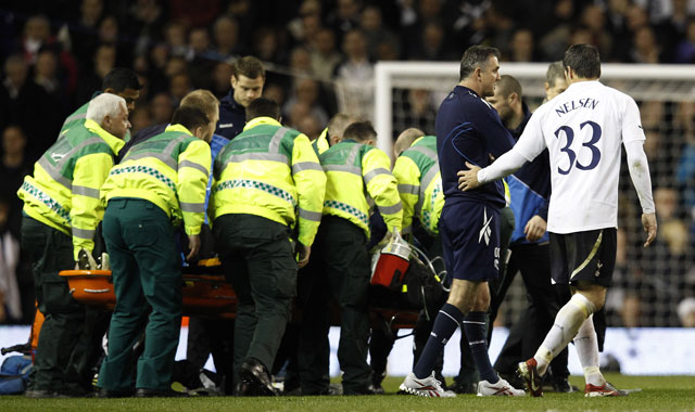2012 FA Cup: Fabrice Muamba remains in ICU, Fabrice Muamba collapse (Video)