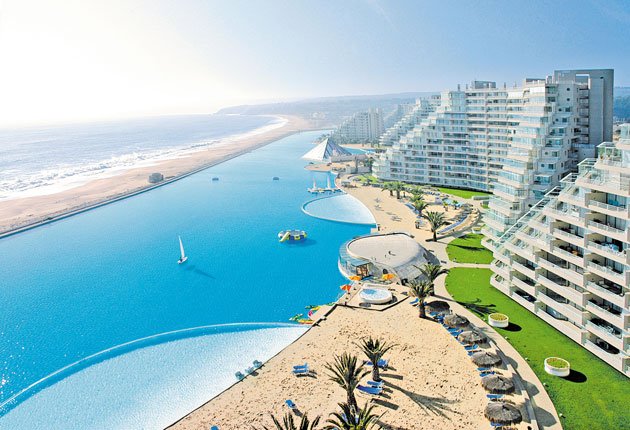 World’s Largest Outdoor Swimming Pool: San Alfonso del Mar resort in