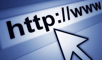 Hurricane Sandy puts big websites down